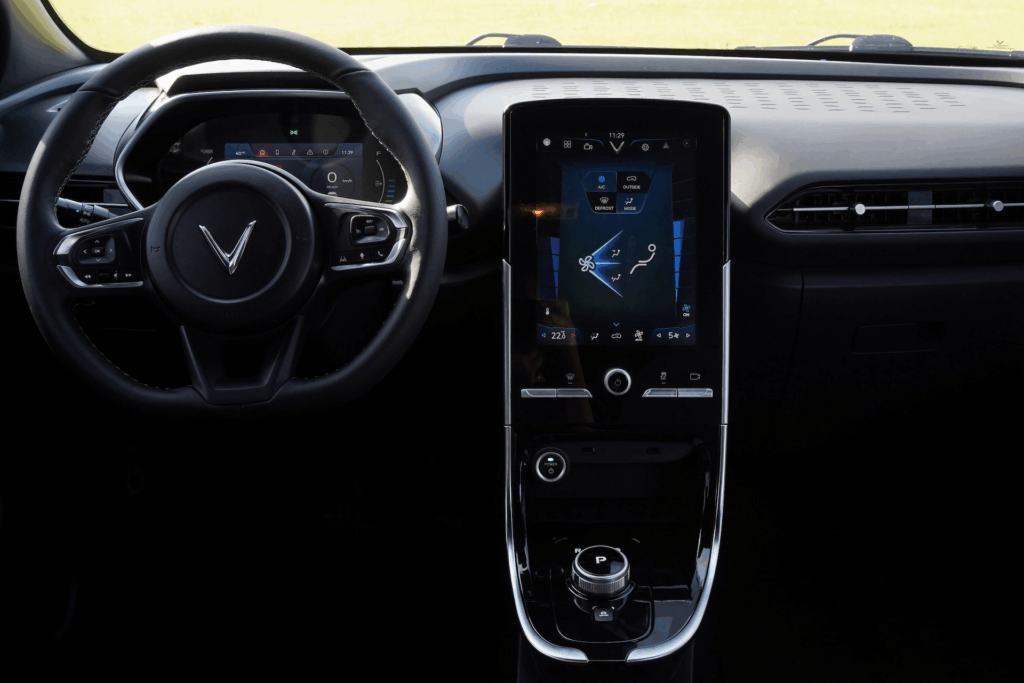 Giá xe VinFast VF e34 mới nhất 7 image 529