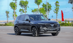 Giá xe VinFast Lux SA2.0 mới nhất