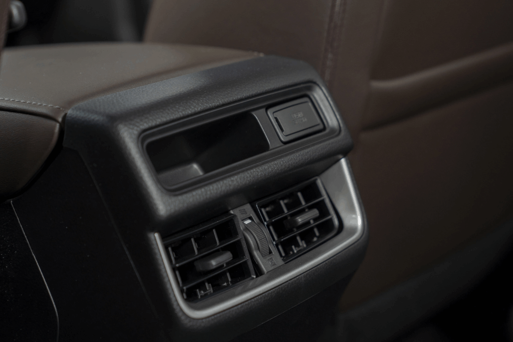 Giá xe Mazda BT-50 mới nhất 8 image 128