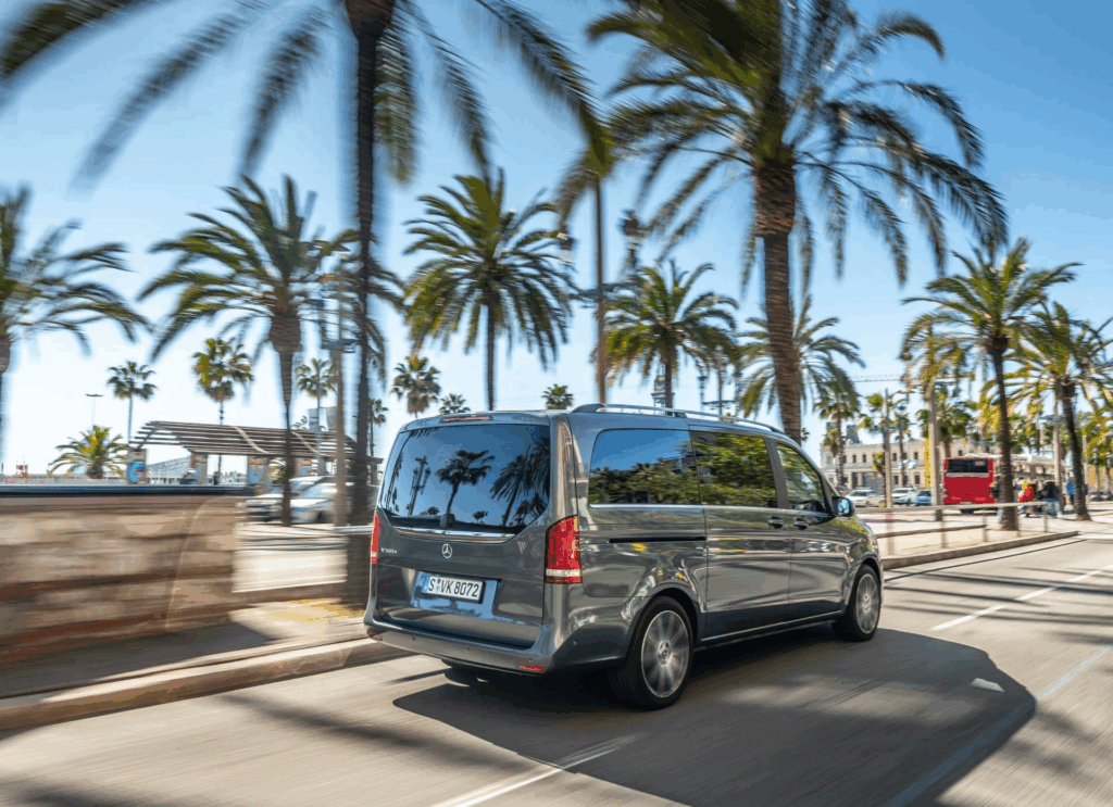 Giá xe Mercedes-Benz V-Class 2021 mới nhất 3 image 1000