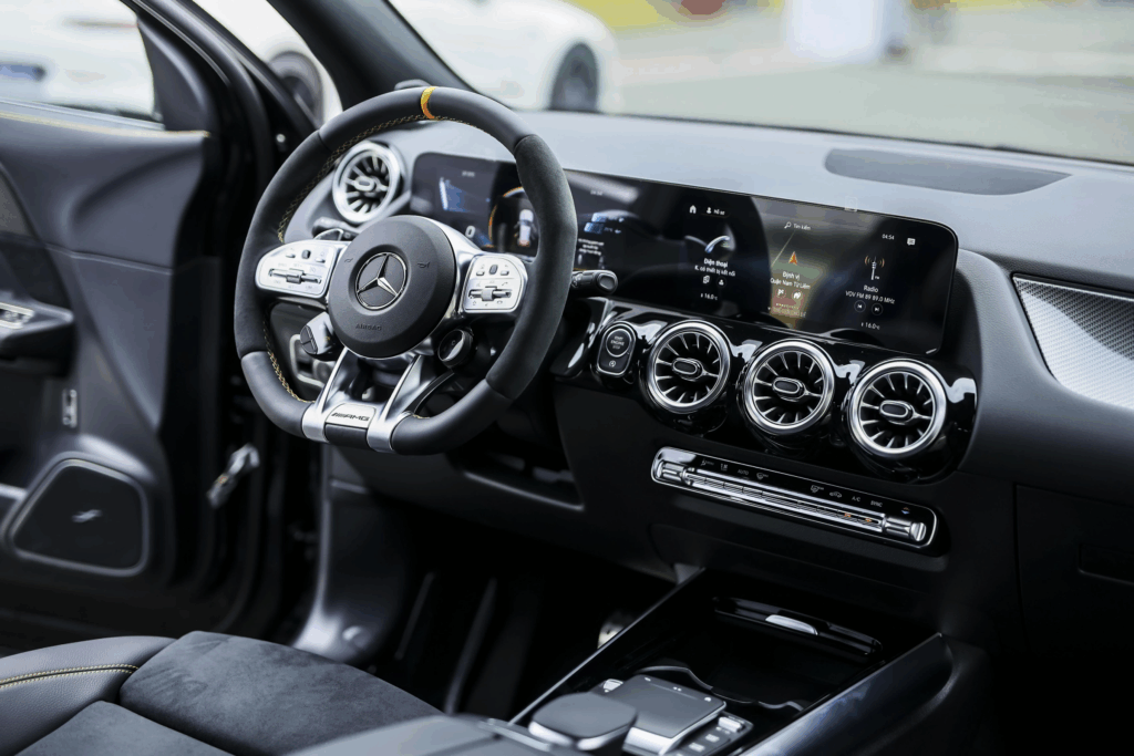 Giá xe Mercedes GLA 2022 mới nhất 5 image 1013