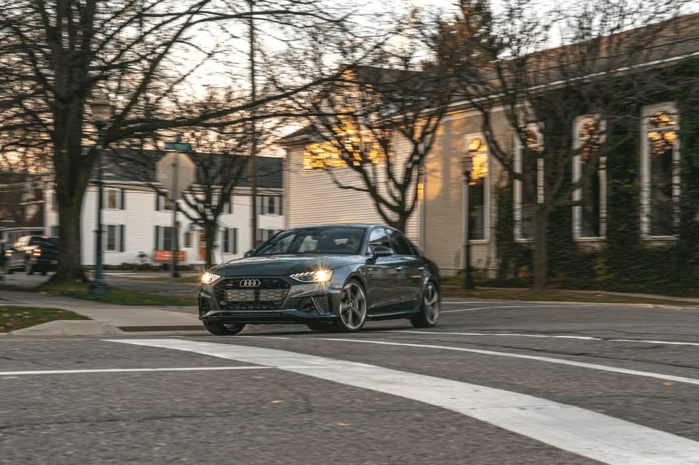 Giá xe Audi A4 2024 mới nhất 2 image 276