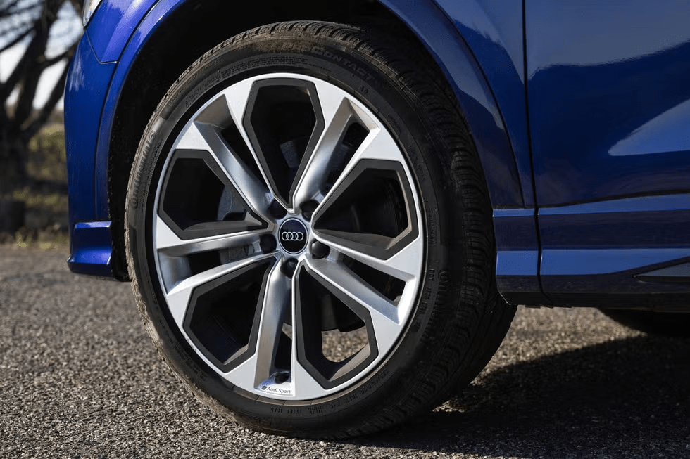 Giá xe Audi Q3 2024 mới nhất 11 image 296