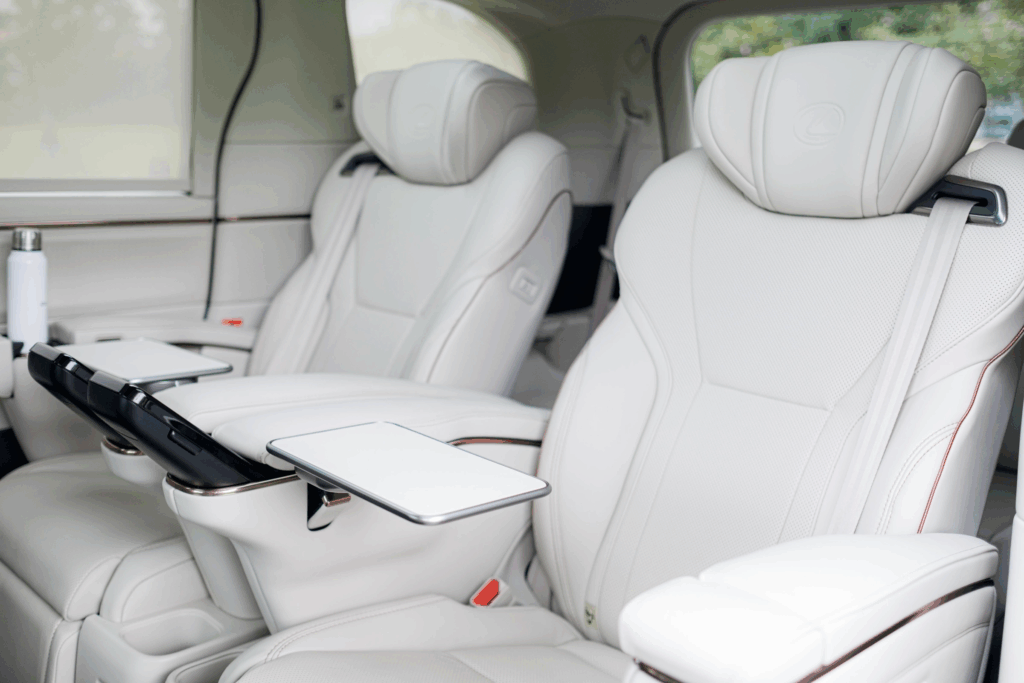 Giá xe Lexus LM 2024 mới nhất 9 image 944