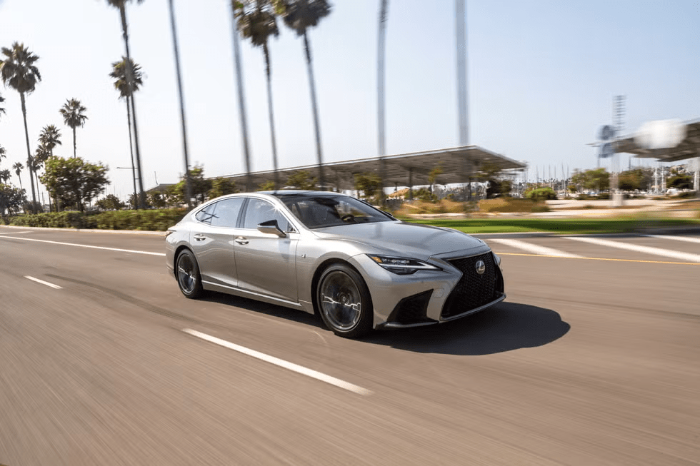 Giá xe Lexus LS 2021 mới nhất 3 image 948