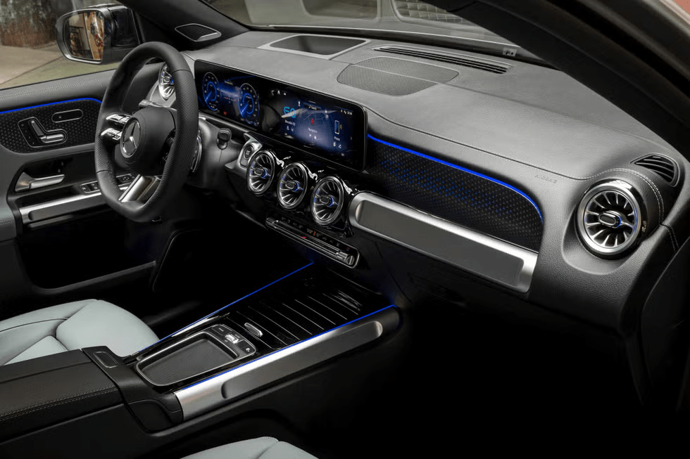 Giá xe Mercedes EQB 2025 mới nhất 5 image 976