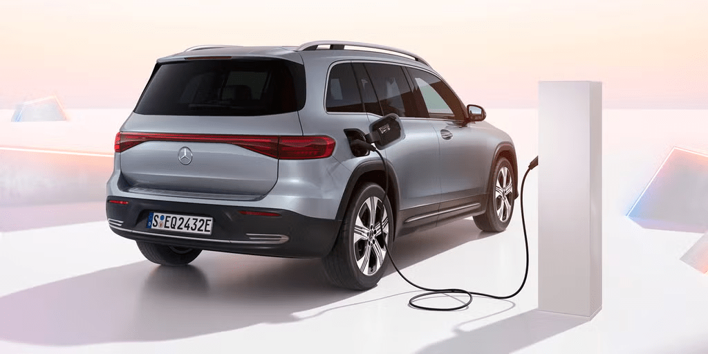Giá xe Mercedes EQB 2025 mới nhất 10 image 980