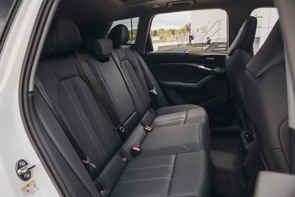 Giá xe Audi Q6 e-tron 2025 mới nhất 11 tinxemoi com 103