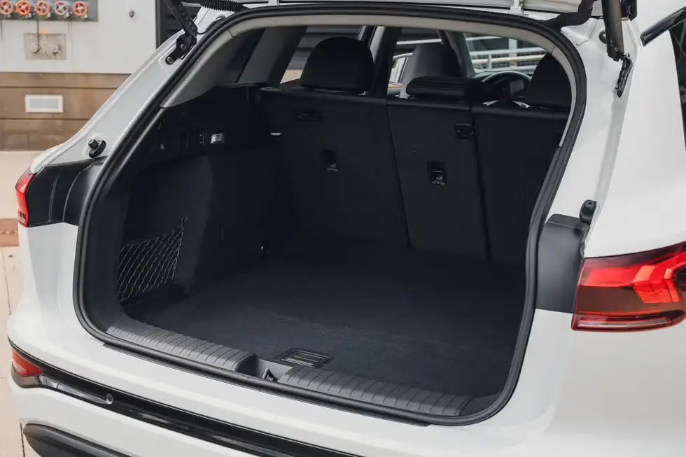 Giá xe Audi Q6 e-tron 2025 mới nhất 12 tinxemoi com 104