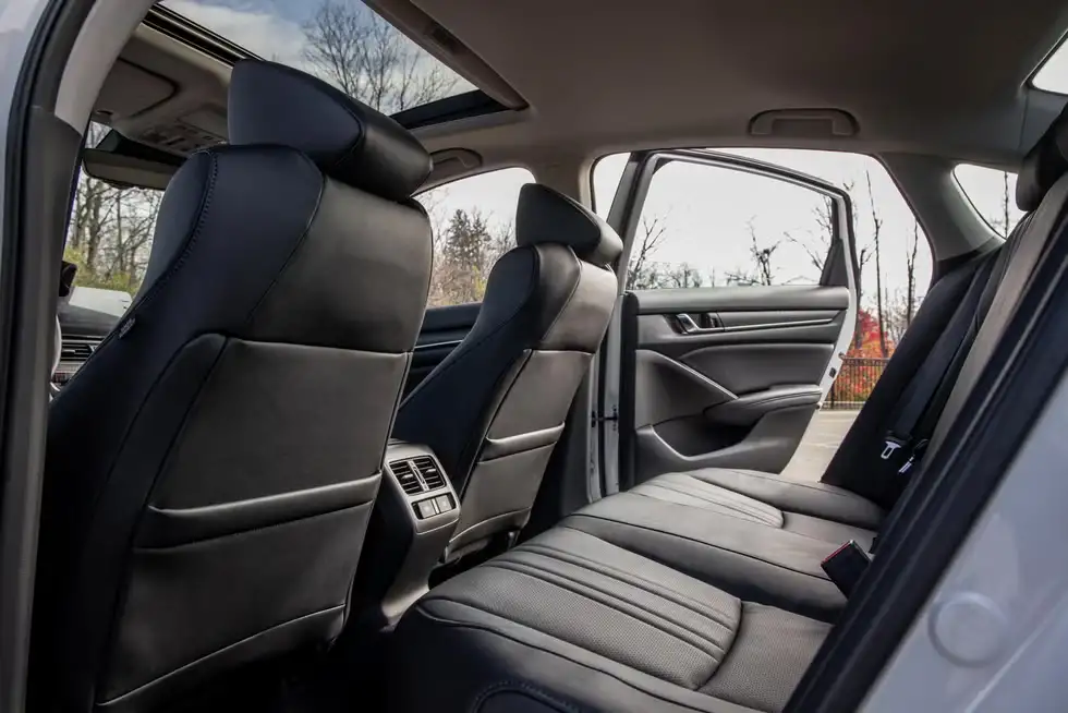 Giá xe Honda Accord 2022 mới nhất 8 tinxemoi com 164