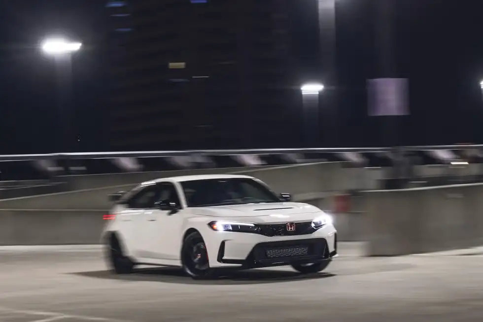 Giá xe Honda Civic Type R 2022 mới nhất 3 tinxemoi com 212