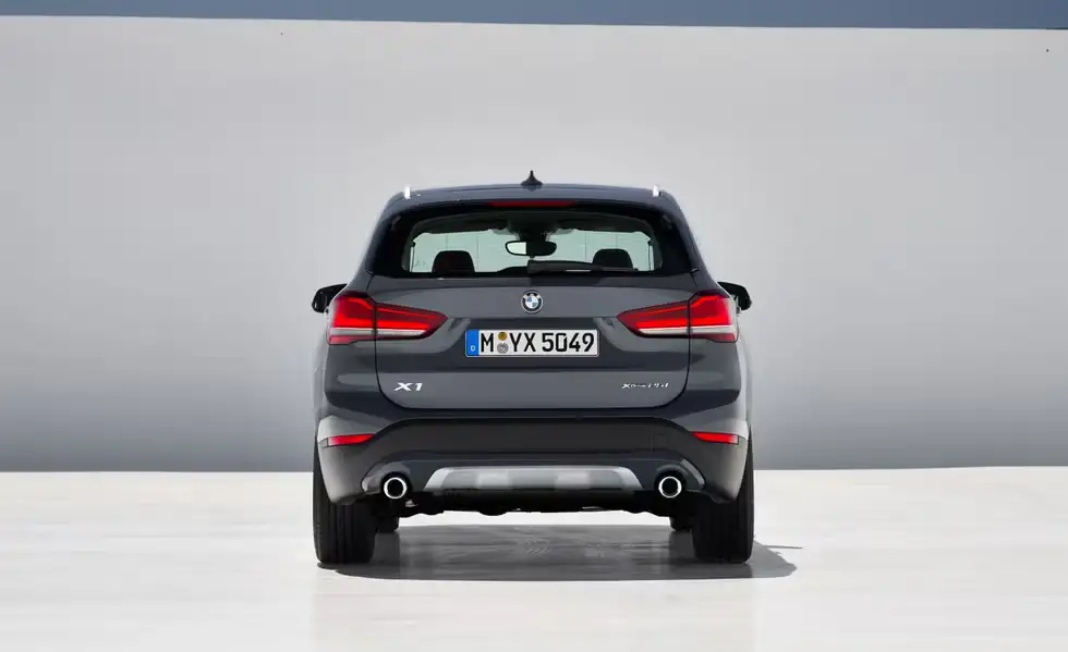 Giá xe BMW X1 2021 mới nhất 9 tinxemoi com 235