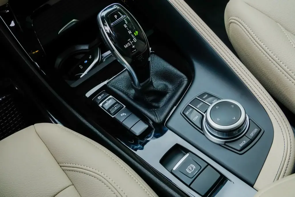 Giá xe BMW X1 2021 mới nhất 14 tinxemoi com 240
