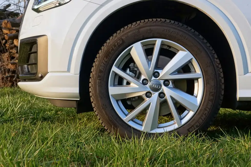 Giá xe Audi Q2 2021 mới nhất 14 tinxemoi com 270