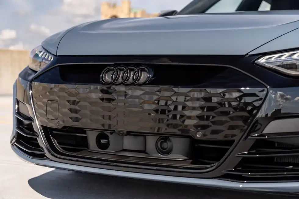 Giá xe Audi e-tron GT 2022 mới nhất 11 tinxemoi com 357