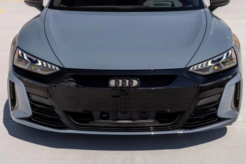 Giá xe Audi e-tron GT 2022 mới nhất 12 tinxemoi com 358