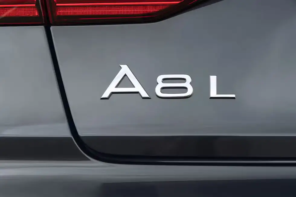 Giá xe Audi A8L 2022 mới nhất 13 tinxemoi com 374