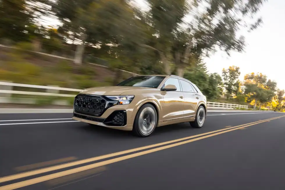 Giá xe Audi Q8 2024 mới nhất 2 tinxemoi com 379