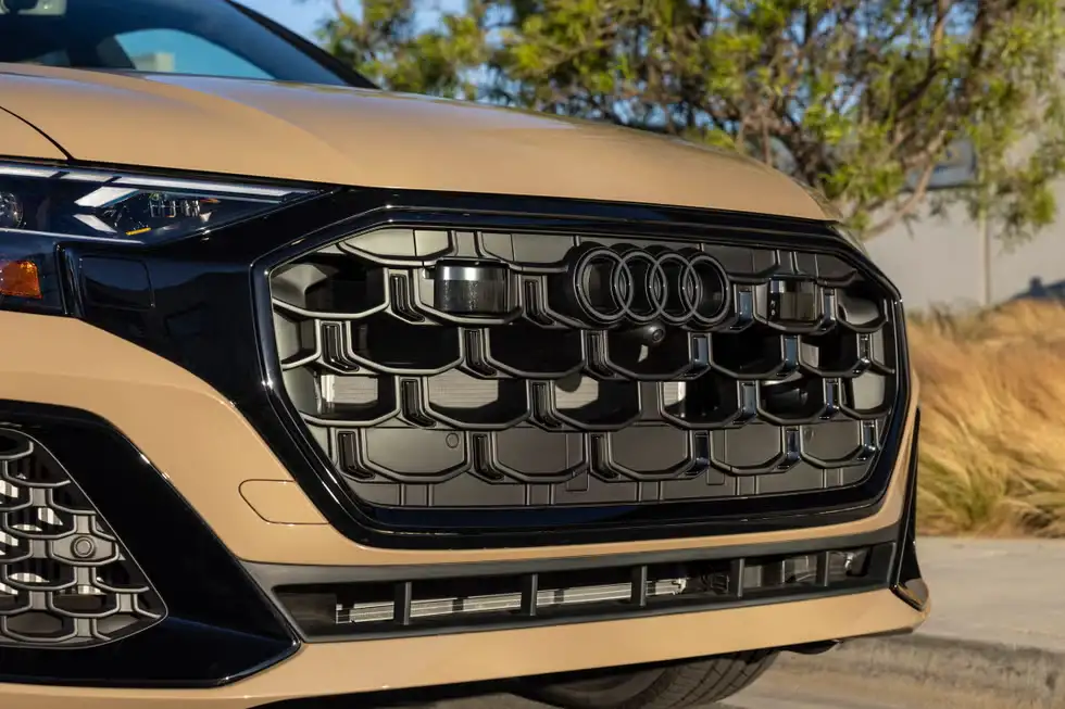 Giá xe Audi Q8 2024 mới nhất 13 tinxemoi com 390