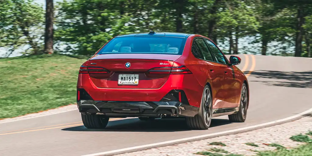 Giá xe BMW 5-Series 2025 mới nhất 4 tinxemoi com 4 20250716 145704