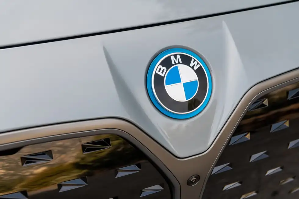 Giá xe BMW i4 2023 mới nhất 11 tinxemoi com 4 20250716 152749