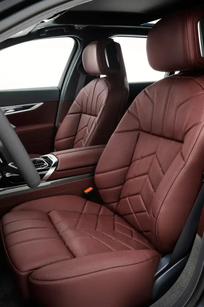 Giá xe BMW 7-Series 2023 mới nhất 9 tinxemoi com 4 20250716 154131