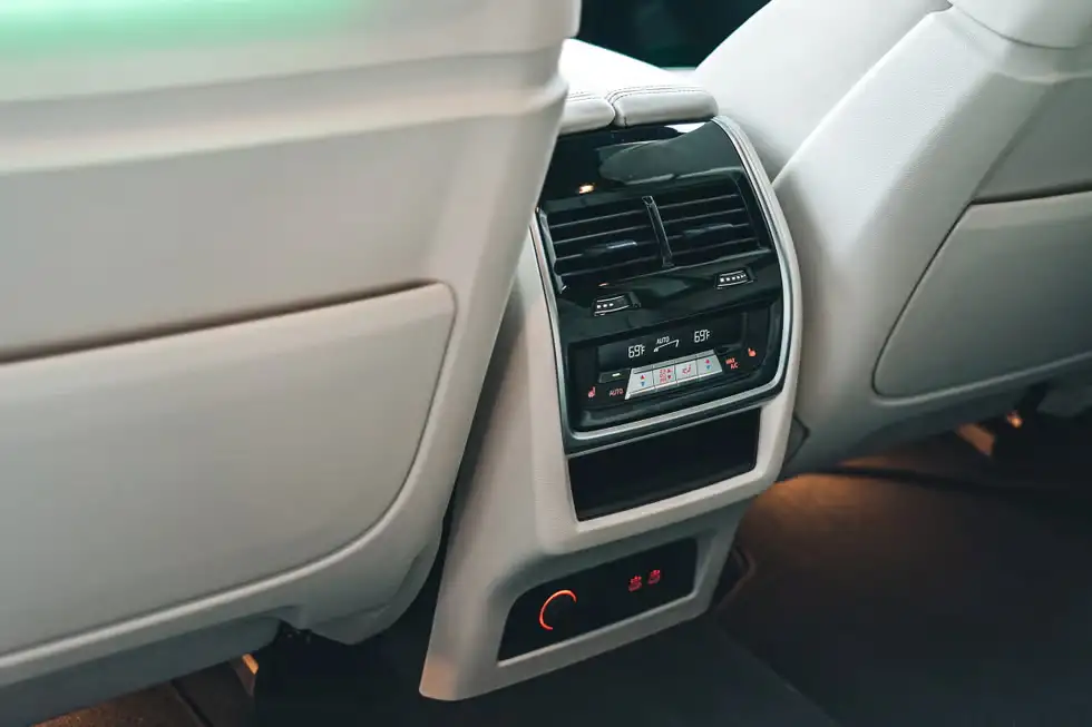 Giá xe BMW X7 2023 mới nhất 13 tinxemoi com 4 20250716 155408