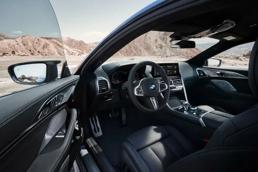 Giá xe BMW 8-Series 2023 mới nhất 6 tinxemoi com 4 20250716 160052
