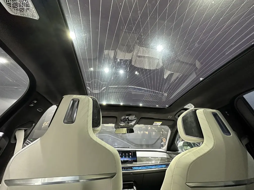 Giá xe BMW i7 2023 mới nhất 14 tinxemoi com 4 20250716 160920