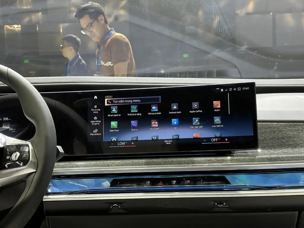 Giá xe BMW i7 2023 mới nhất 15 tinxemoi com 4 20250716 160927