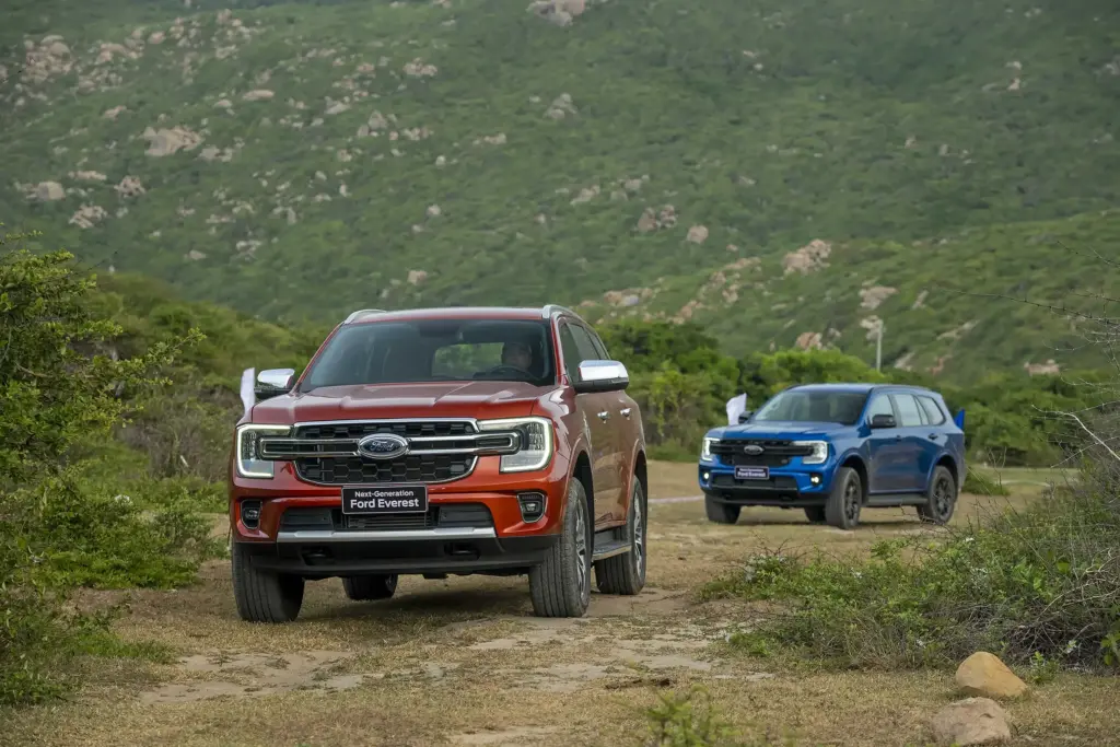 Giá xe Ford Everest 2024 mới nhất 4 tinxemoi com 443