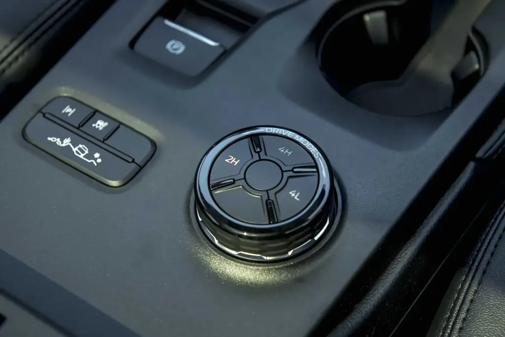 Giá xe Ford Everest 2024 mới nhất 9 tinxemoi com 448