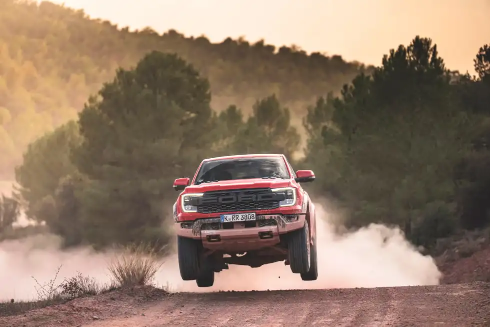 Giá xe Ford Ranger Raptor 2023 mới nhất 4 tinxemoi com 457