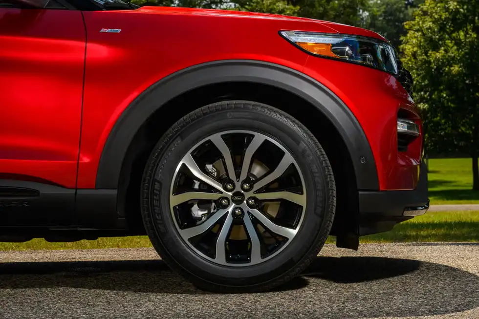 Giá xe Ford Explorer 2022 mới nhất 12 tinxemoi com 480
