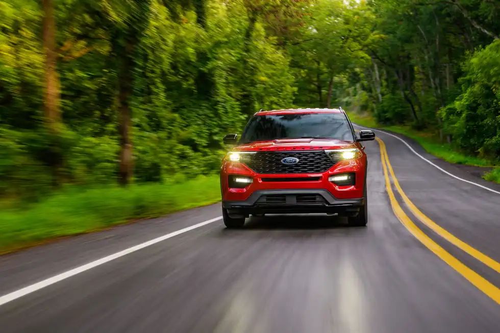 Giá xe Ford Explorer 2022 mới nhất 15 tinxemoi com 483