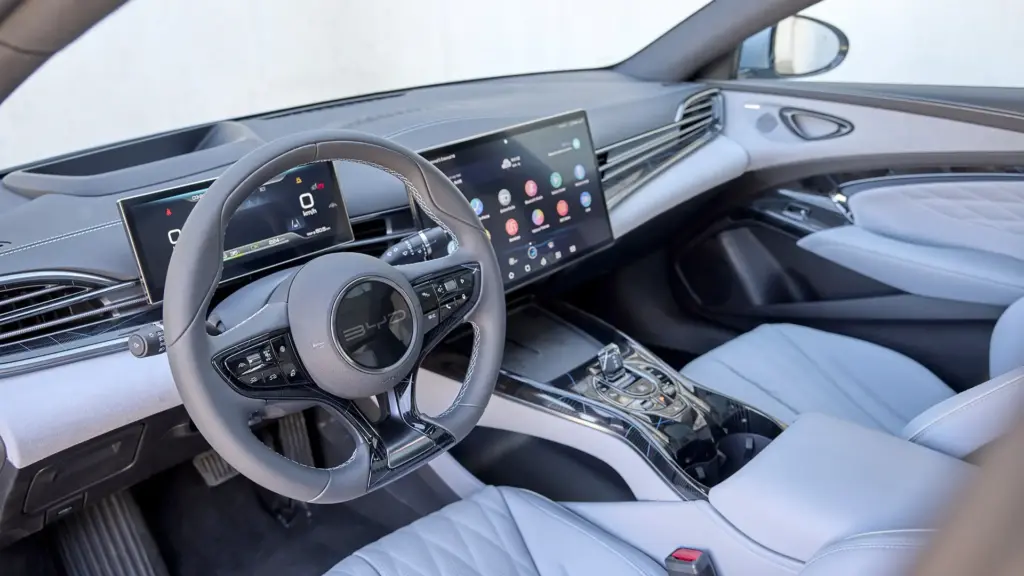 Giá xe BYD Seal 2024 mới nhất 5 tinxemoi com 582