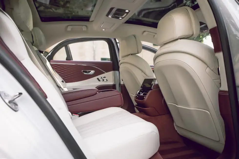 Giá xe Bentley Flying Spur 2021 mới nhất 8 tinxemoi com 62