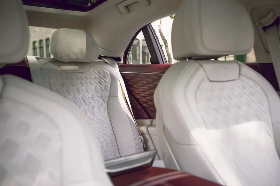 Giá xe Bentley Flying Spur 2021 mới nhất 10 tinxemoi com 64