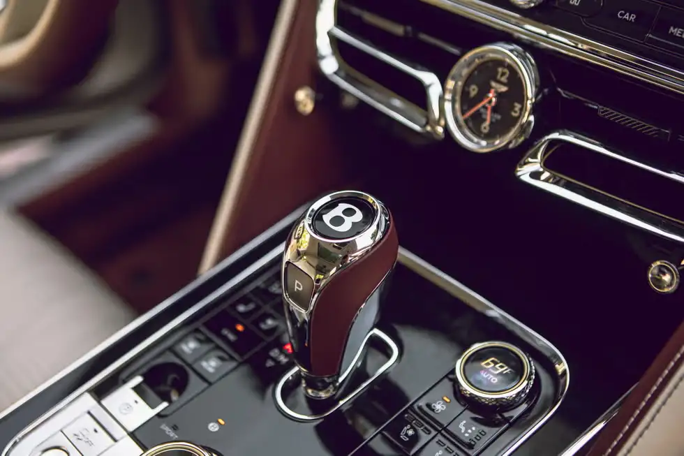 Giá xe Bentley Flying Spur 2021 mới nhất 11 tinxemoi com 65