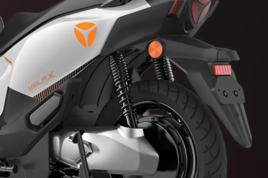 Giá xe máy Yadea Velax 2025 mới nhất 4 tinxemoi com 691