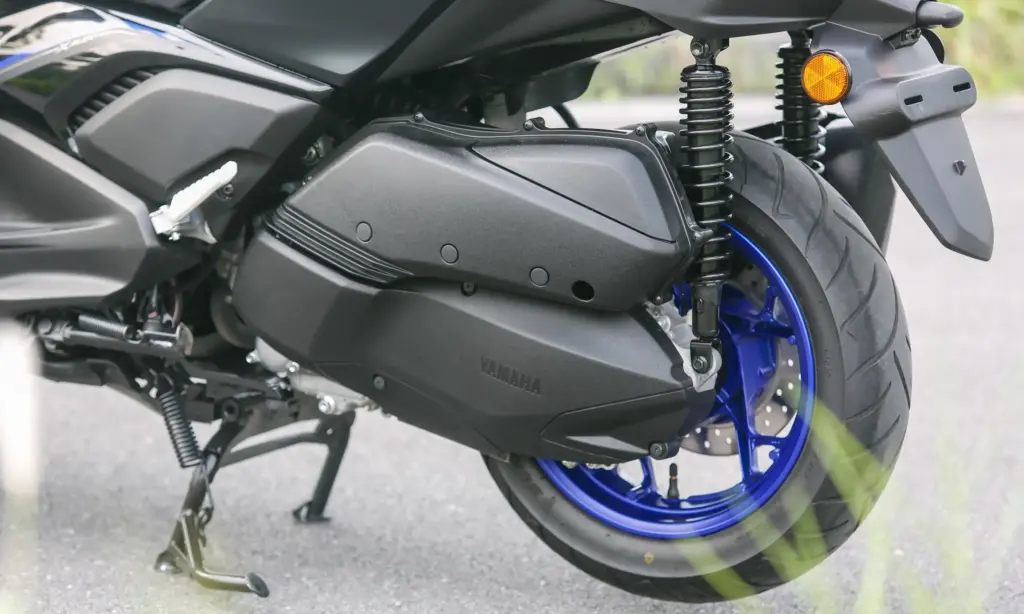Giá xe Yamaha XMax 2025 mới nhất 4 tinxemoi com 701