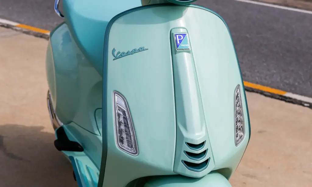 Giá xe Vespa Primavera 2025 mới nhất 4 tinxemoi com 733