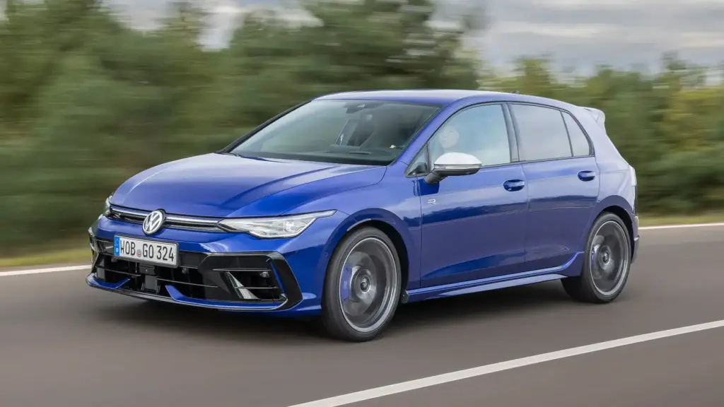 Giá xe Volkswagen Golf 2025 mới nhất 5 tinxemoi com 785