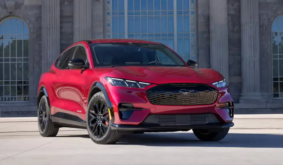 Giá xe Ford Mustang Mach-E 2025 mới nhất 2 tinxemoi com 803