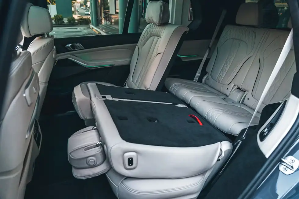 Giá xe BMW X7 mới nhất 21 image 145