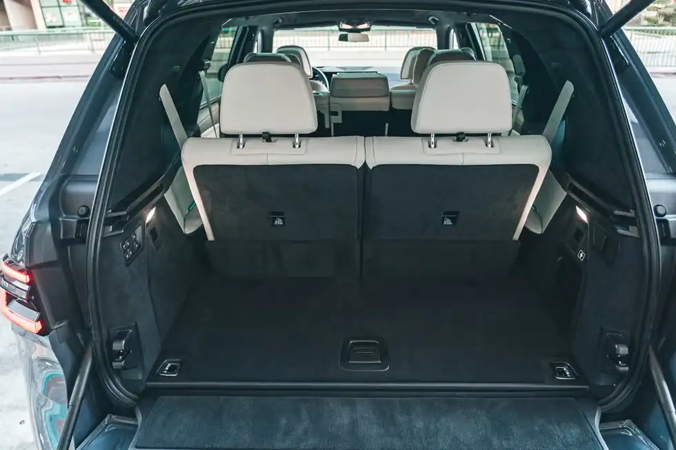 Giá xe BMW X7 mới nhất 22 image 146