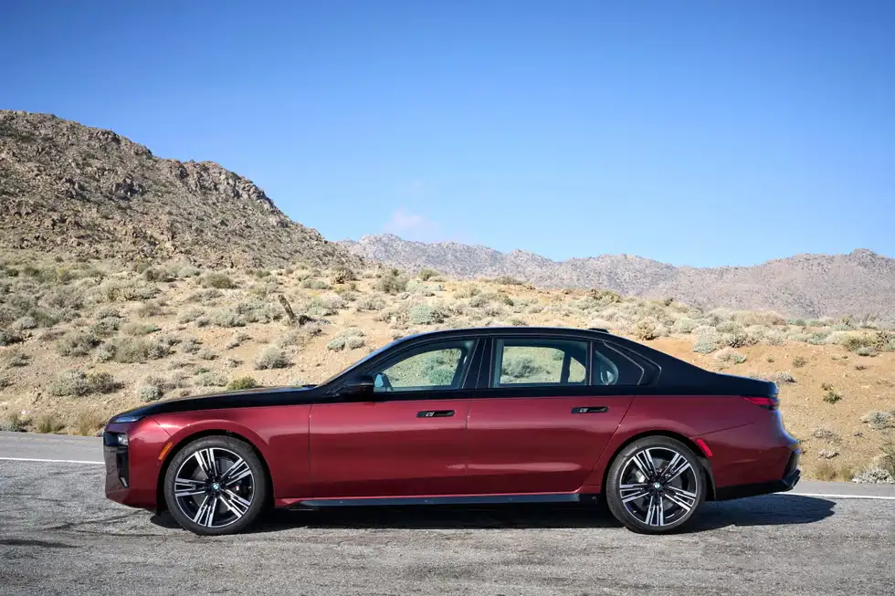 Giá xe BMW 7-Series mới nhất 15 image 150