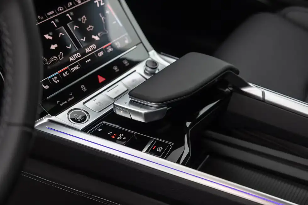Giá xe Audi Q8 e-tron mới nhất 22 image 207