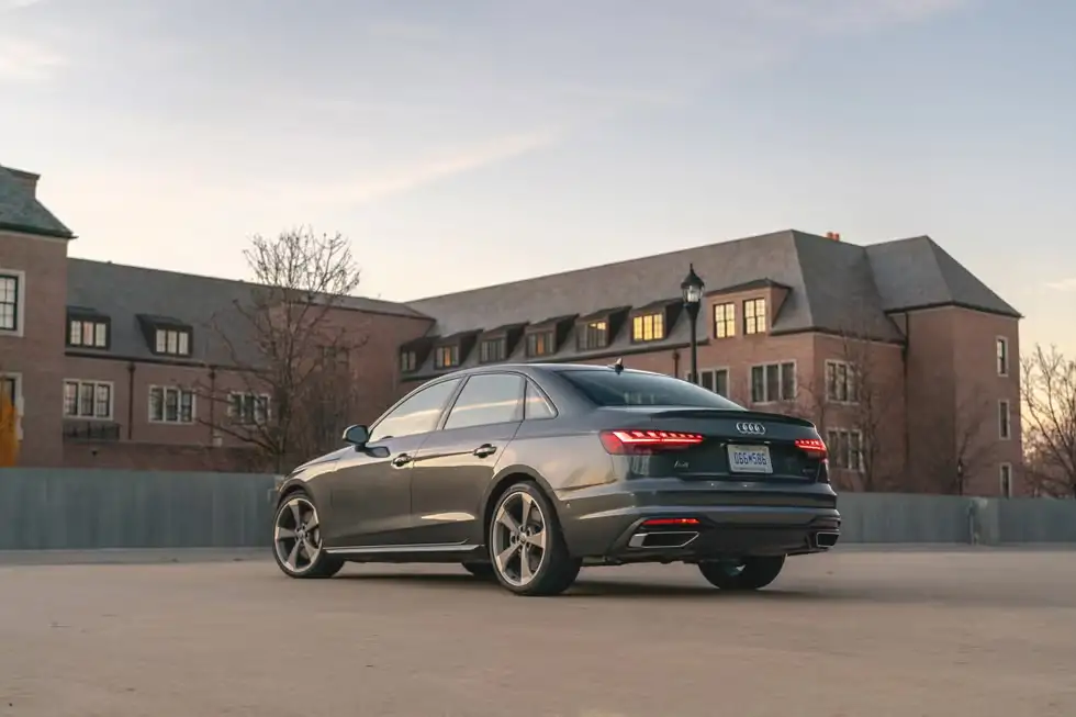Giá xe Audi A4 mới nhất 17 image 249