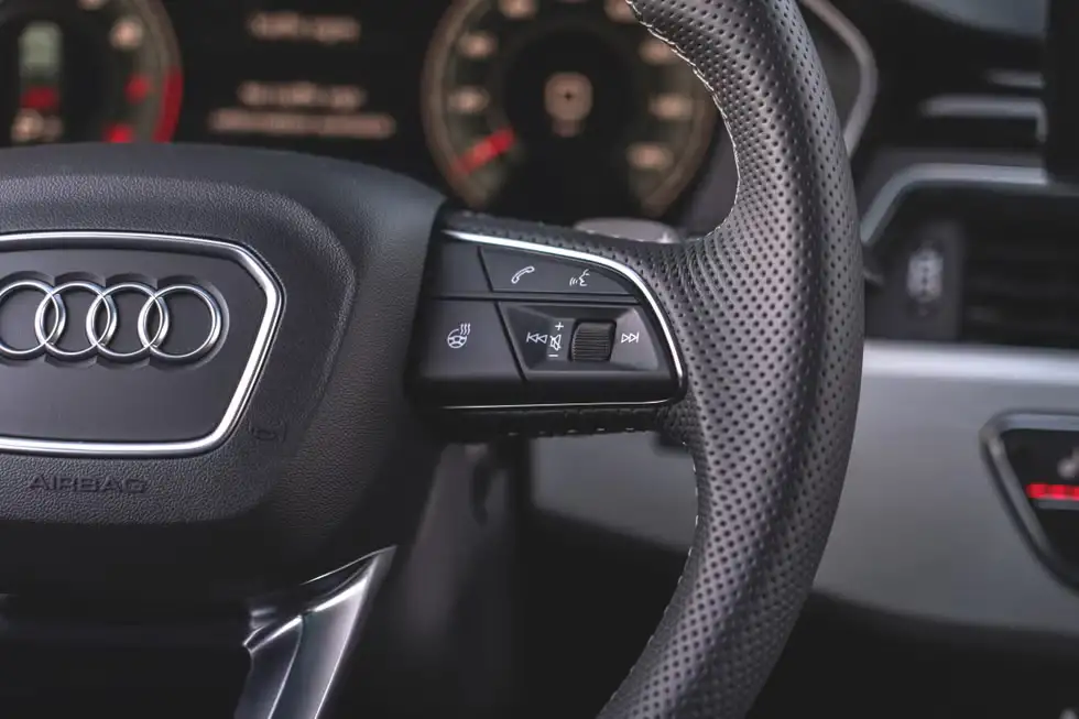 Giá xe Audi A4 mới nhất 21 image 253